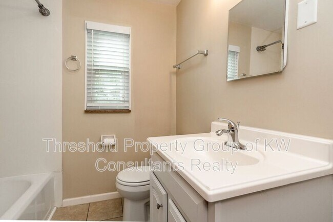 Building Photo - 872-874 Copeland Road