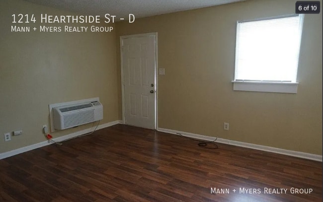 Building Photo - 1214 Hearthside St