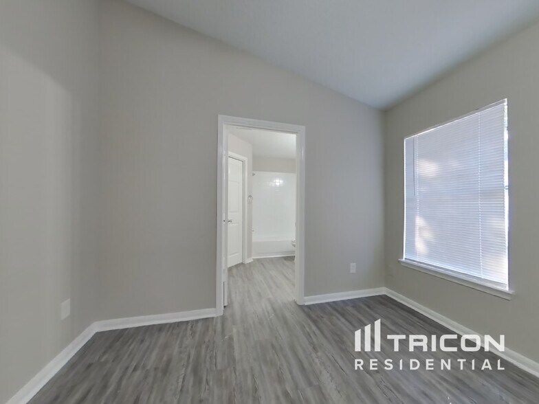 Building Photo - 3114 Kelling St