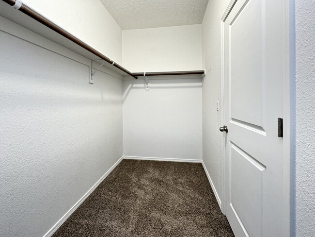 Building Photo - Wonderful, Newer 4 BR Home in Cleveland Heights!