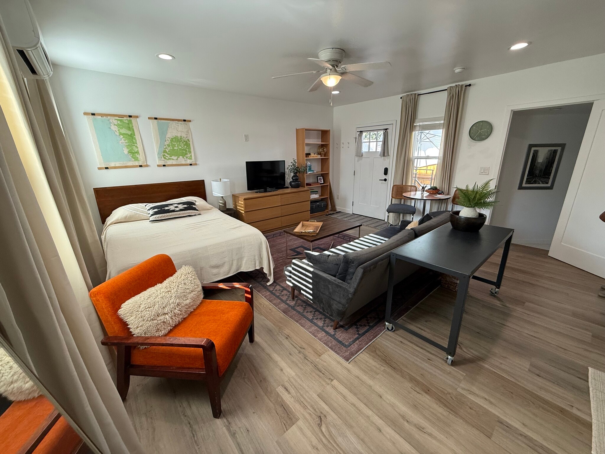 Building Photo - 4302 1/2 Gateway Ave