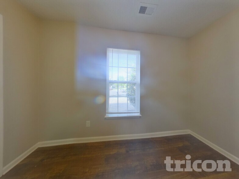 Building Photo - 3052 Westwinds Ct