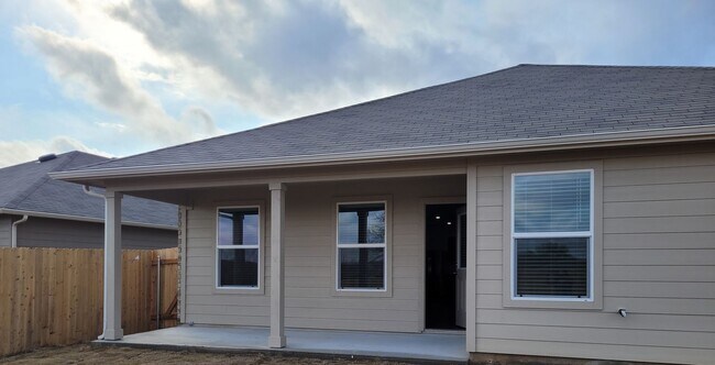 Building Photo - Beautiful Home in Arroyo Ranch!