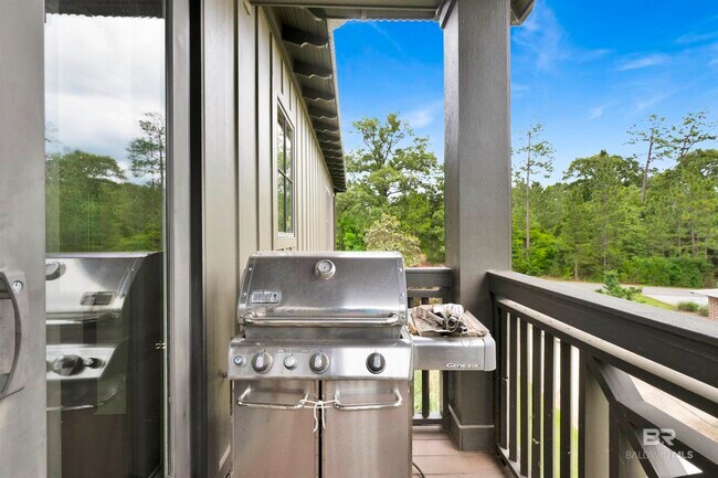 Building Photo - 32491 Water View Dr E