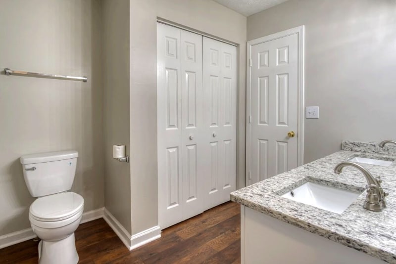 Building Photo - 3036 Regal Park Ct