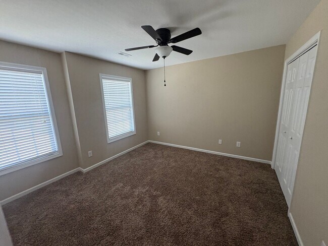 Building Photo - Charming 3BR/2.5BA in Hardin Valley!