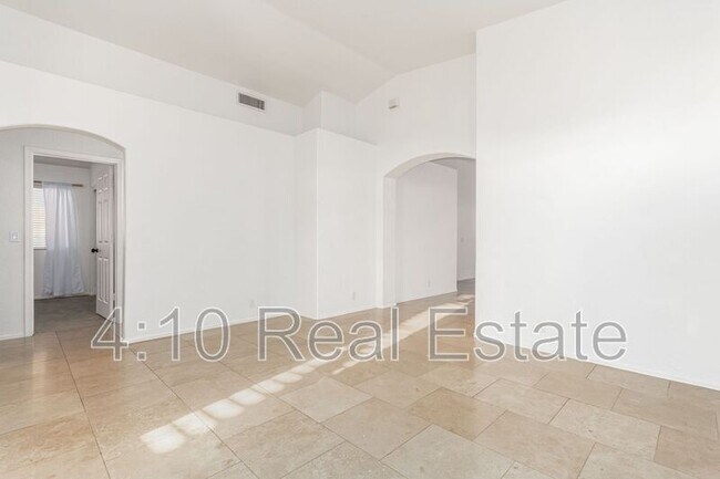 Building Photo - 31205 N 45th St