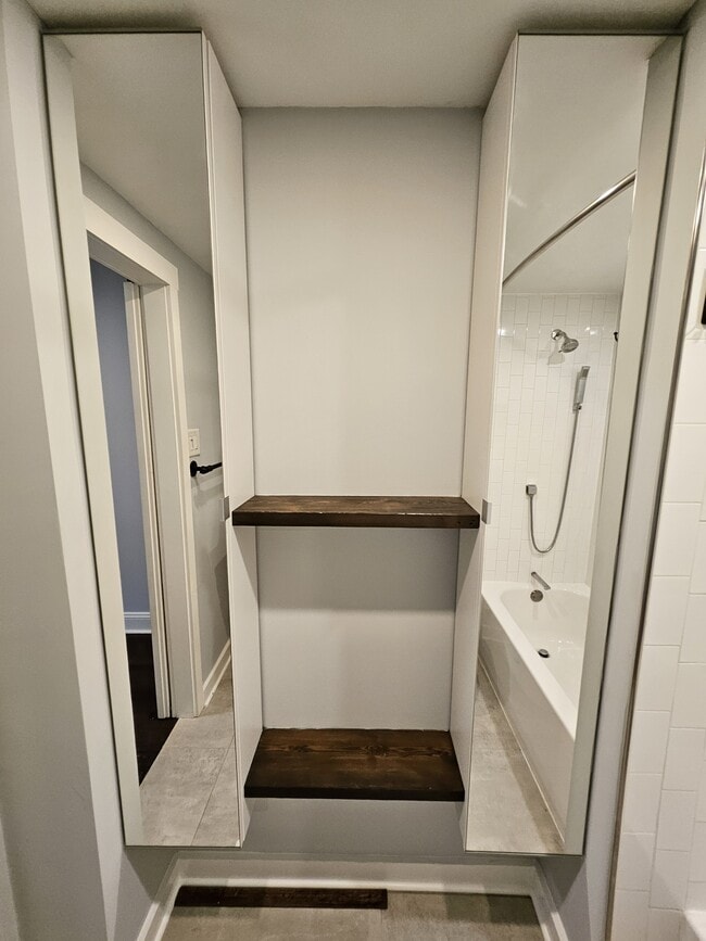 Building Photo - 317 Homeland Southway