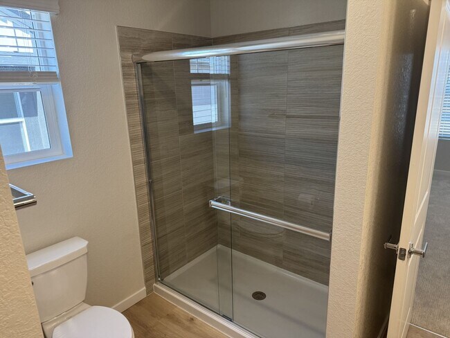Building Photo - Stunning Brand New Home Close To Lowry & DIA