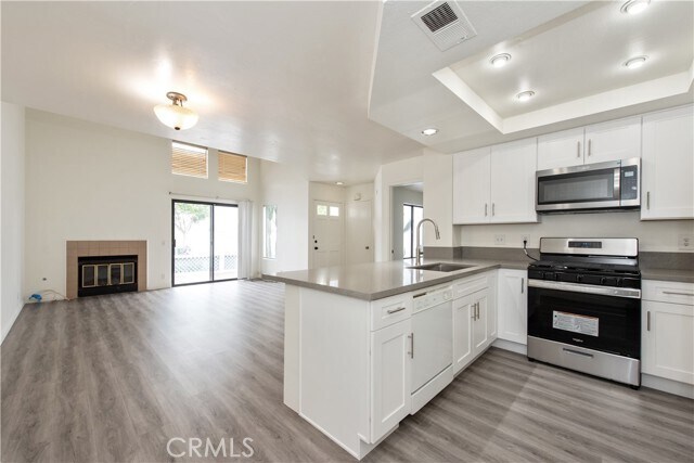 Building Photo - 75 Briarglen