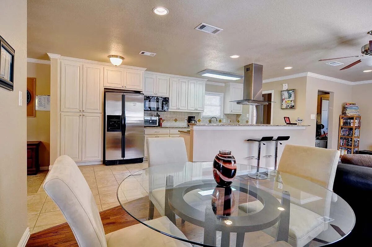 Building Photo - 3355 Bilglade Rd