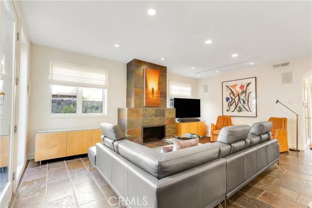 Building Photo - 319 Orchid Ave