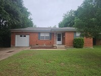 Building Photo - Cozy 2 bedroom 1 bathroom house with 1 car garage in North Richland Hills