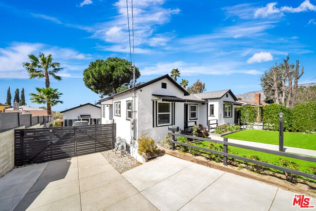 Building Photo - 10509 Wilsey Ave