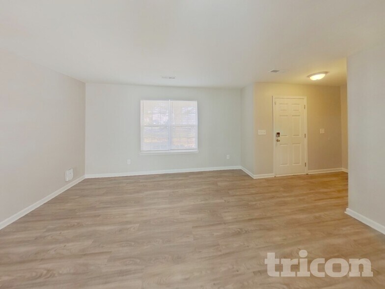 Building Photo - 1372 Zered Pl NW