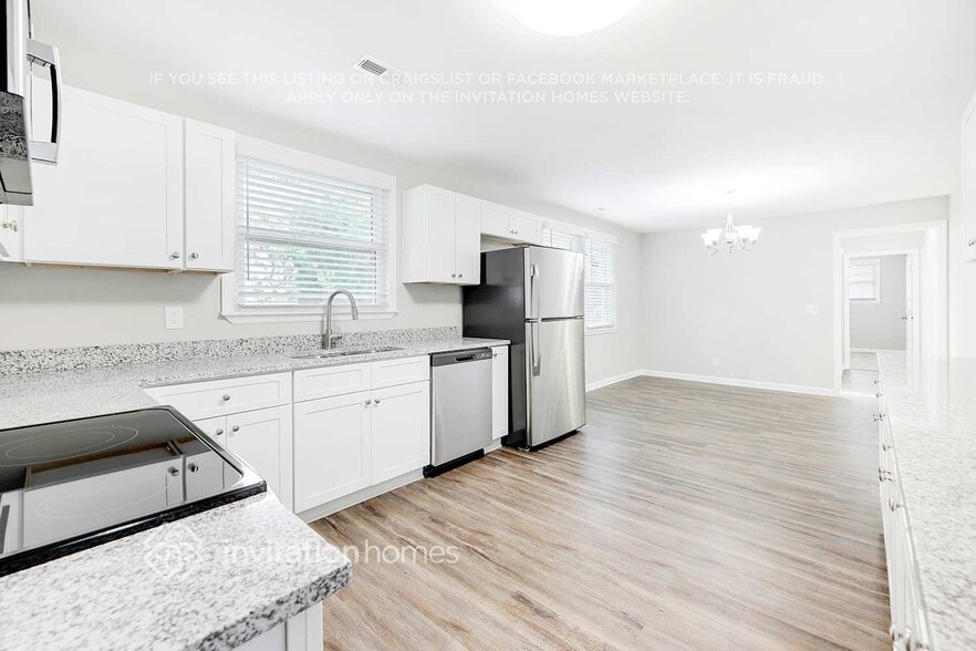 Building Photo - 211 Bonnafield Dr