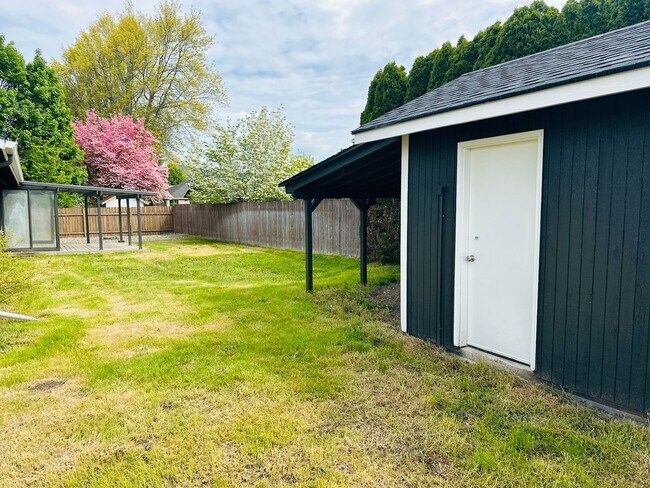 Building Photo - Charming Beautifully Updated Home w/ RV Parking
