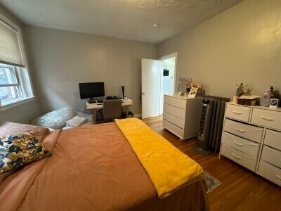 Building Photo - 877 Beacon St