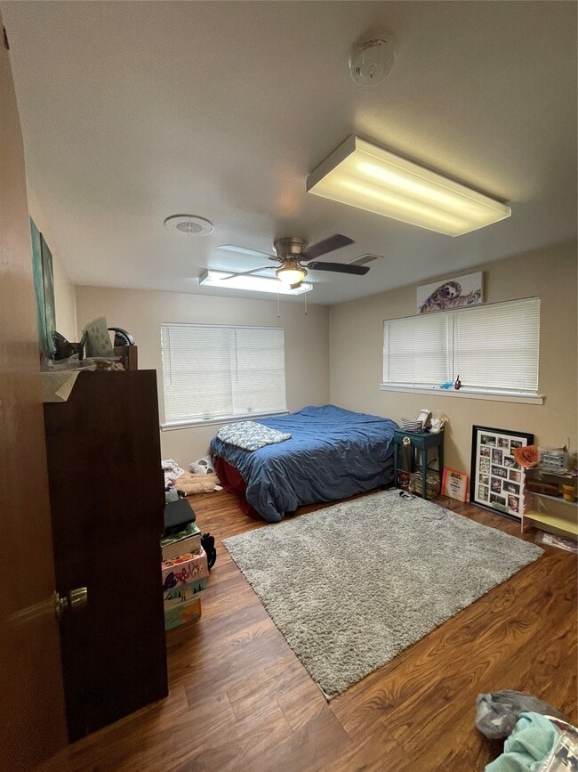 Building Photo - 2301 TX-19