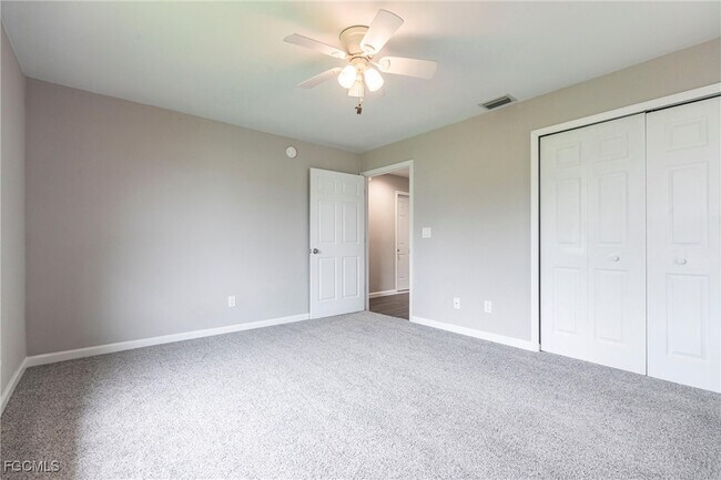 Building Photo - 16737 Pheasant Ct
