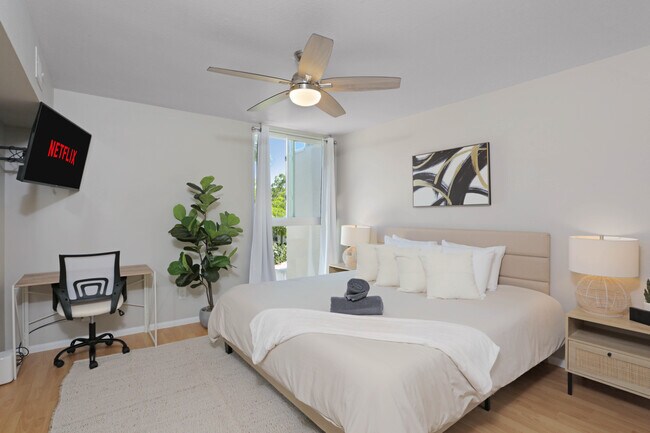 Building Photo - 3054 Rue D’Orleans