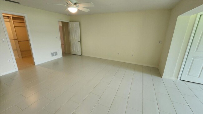 Building Photo - Dream Villa in Palmer Ranch Area