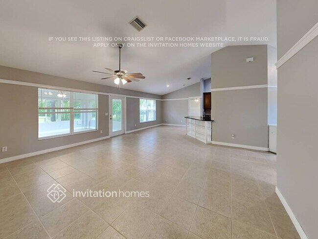 Building Photo - 433 Japura St