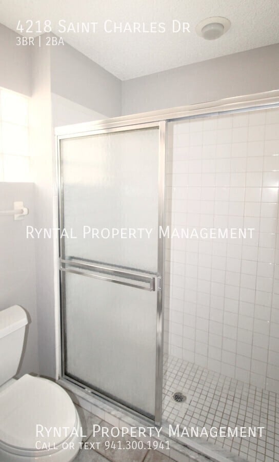 Building Photo - 4218 St Charles Dr