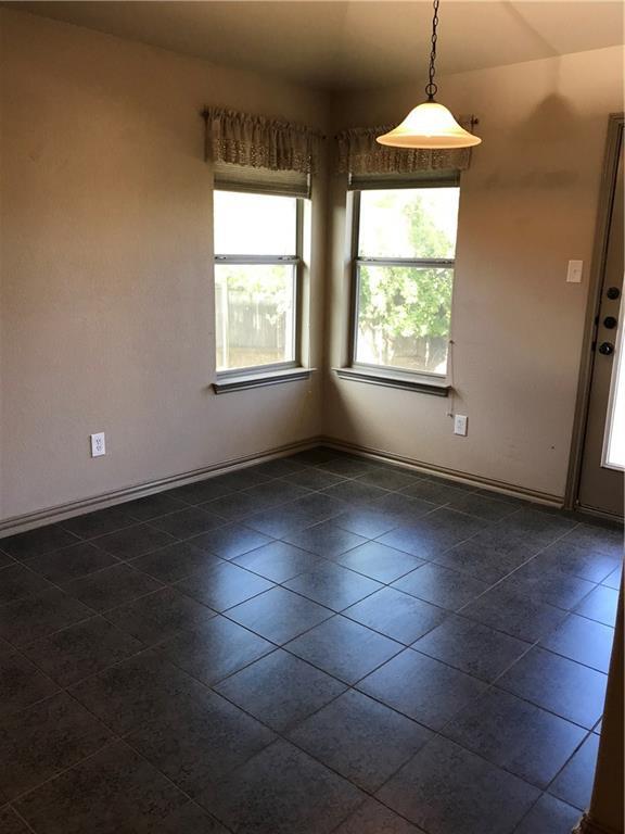 Building Photo - 12001 Broten St