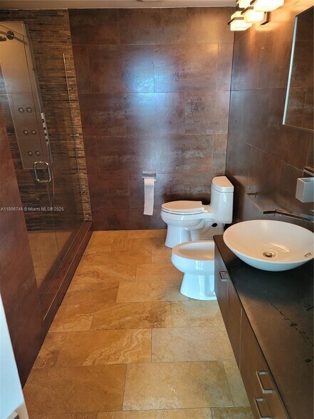 Building Photo - 888 Biscayne Blvd