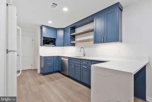 Building Photo - 7730 Falstaff Rd