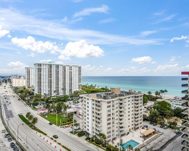 Building Photo - 1400 S Ocean Dr