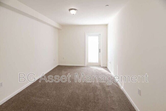 Building Photo - 1459 MacArthur Blvd