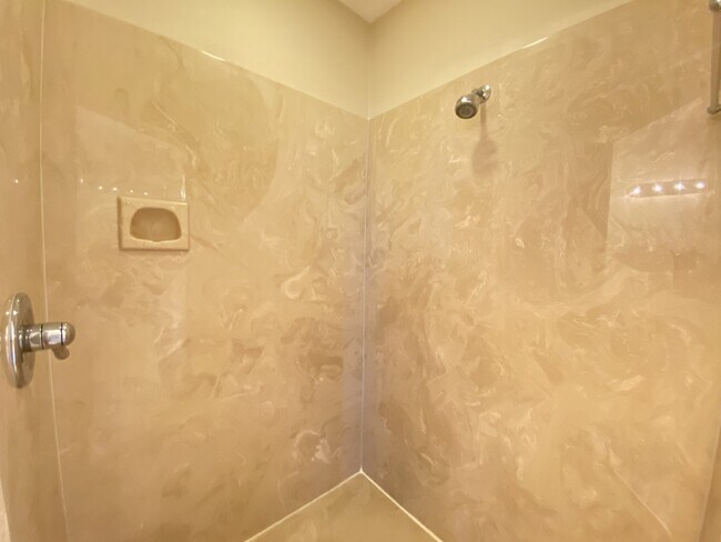 Building Photo - Minutemen