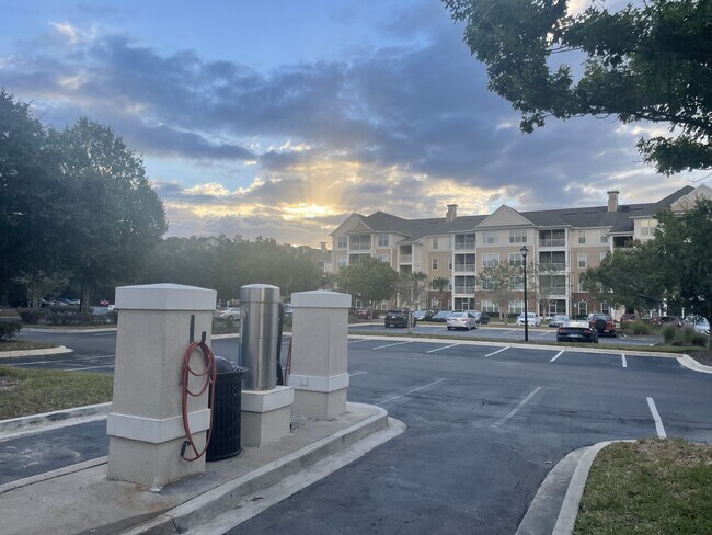 Building Photo - 11251 Campfield Dr