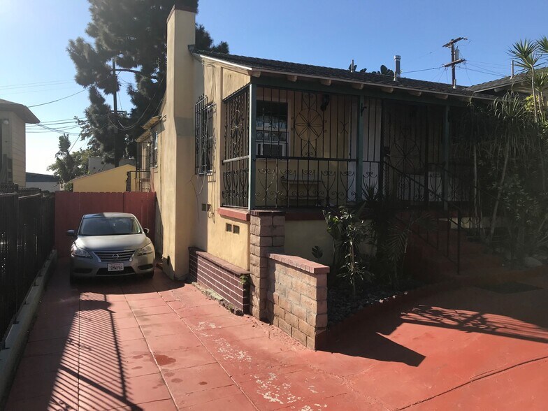 Building Photo - 2751 Broadway