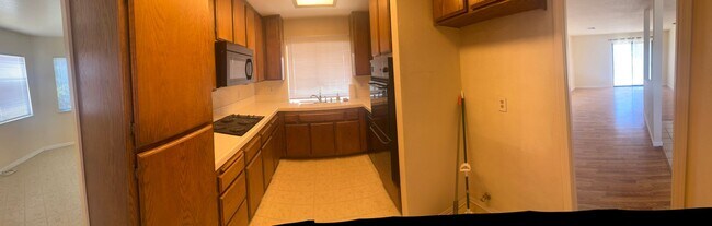 Building Photo - Celebrate 4th of July in Canyon Lake from your 3 bedroom / 2 Bath home with Lake View!