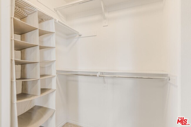 Building Photo - 13031 Villosa Pl