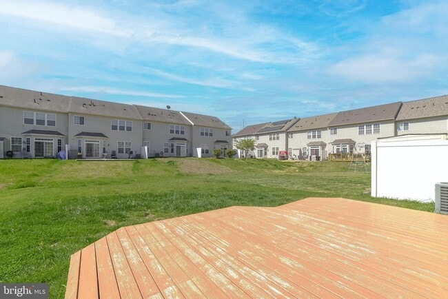 Building Photo - 44509 Gray Wolf St