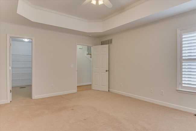 Building Photo - 9 Juniper Loop