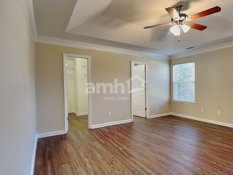 Building Photo - 4928 Alenja Ln