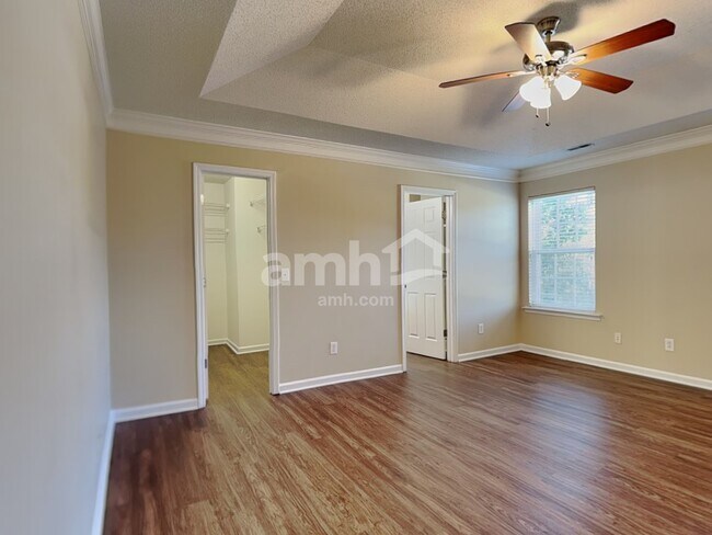 Building Photo - 4928 Alenja Ln