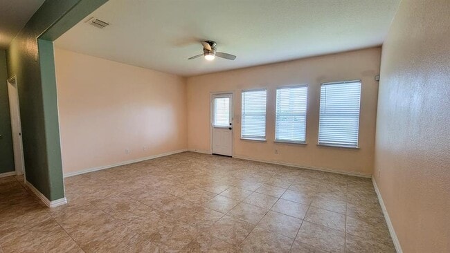 Building Photo - 386 Shale Cir