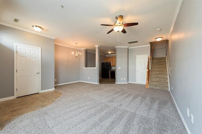 Building Photo - 2224 Valley Edge Dr
