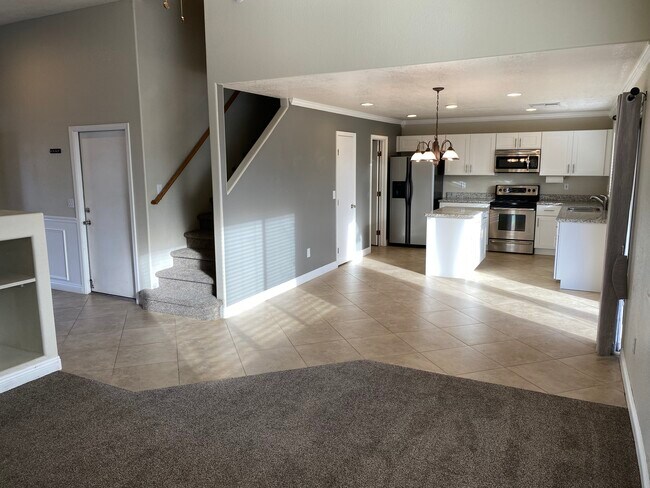 Building Photo - 1165 S Red Rock Ct