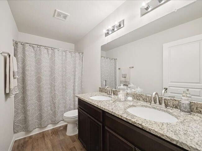 Building Photo - 2546 Bedrock Ln