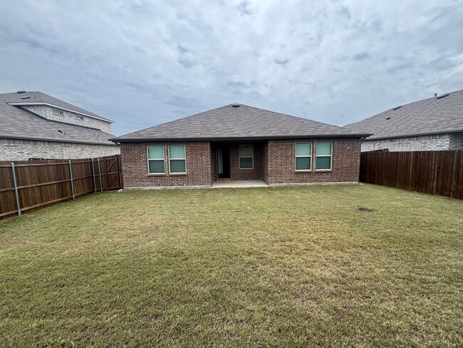Building Photo - 2551 Quiet Oak Ln