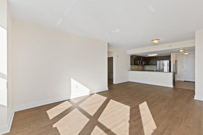 Building Photo - 88 Morgan St