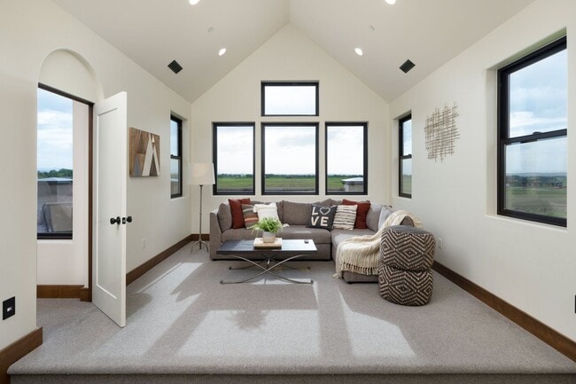 Building Photo - One of a Kind Custom Built Home for Rent in Gallatin Valley!