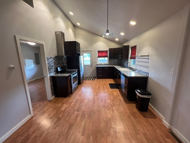 Building Photo - Private Country Oasis Minutes from Southbe...